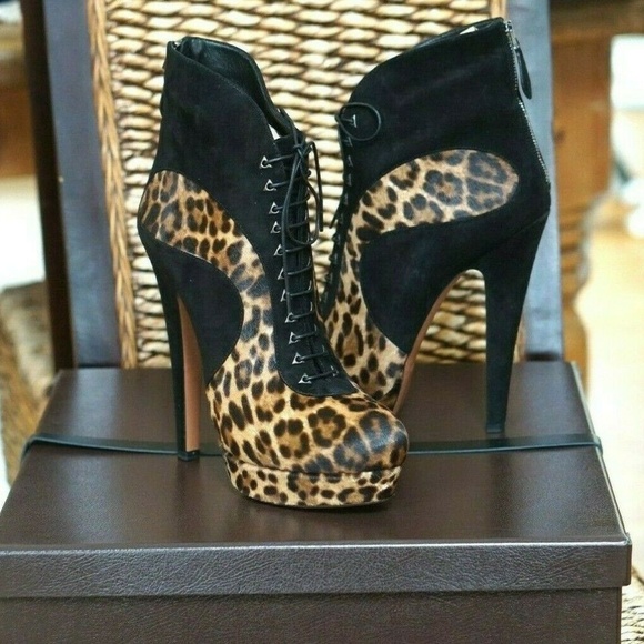 Alaia - Picture 5 of 8